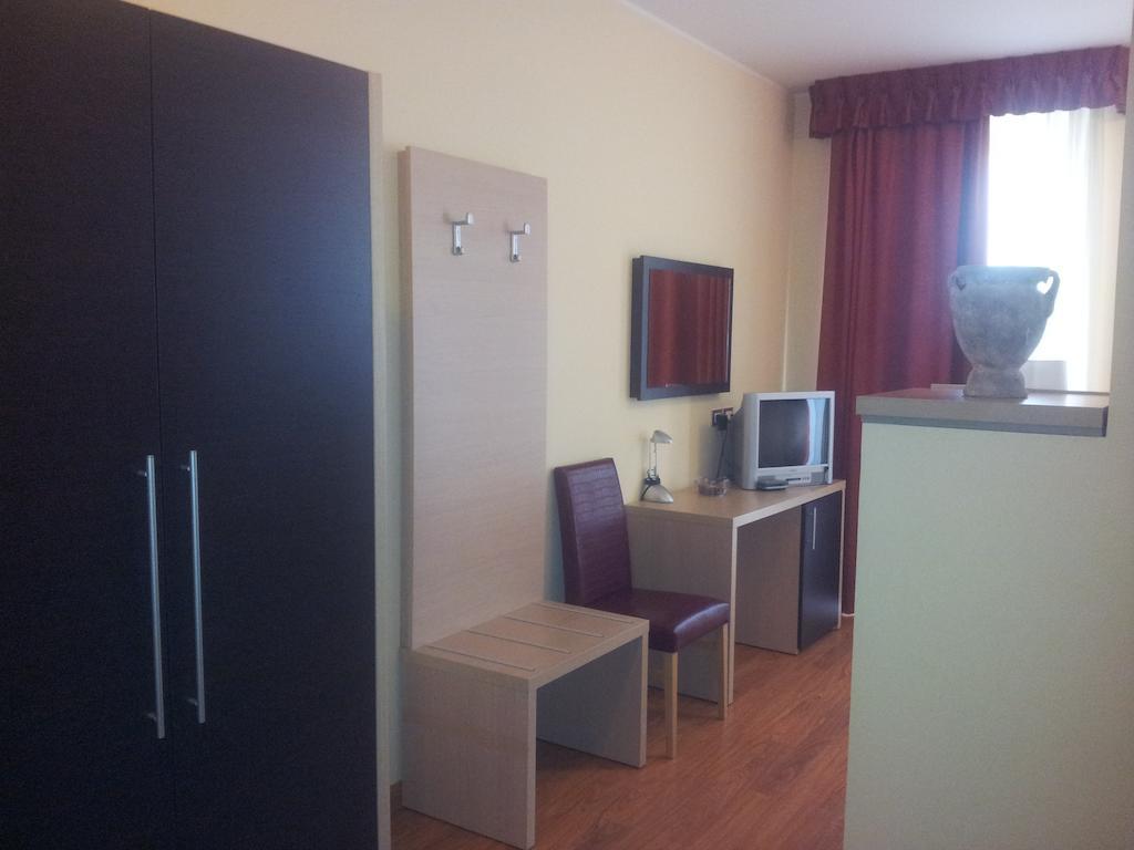 Hotel Miami Civitella Del Tronto Chambre photo